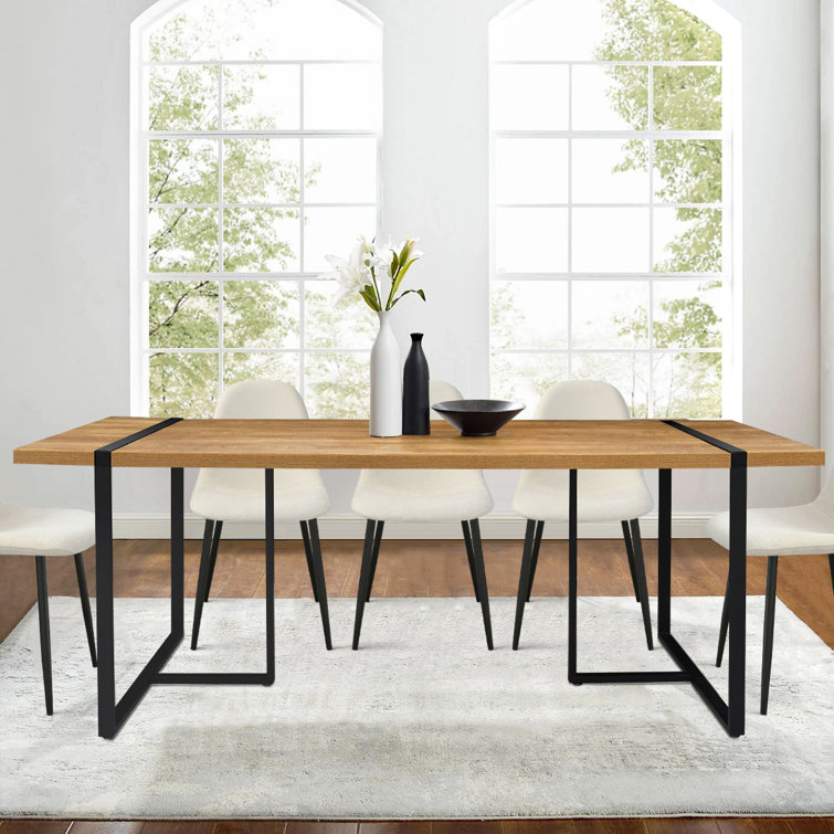 Wade Logan® Bernabeu Dining Table & Reviews | Wayfair